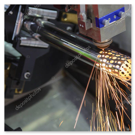 Grawer na stalowym bidonie