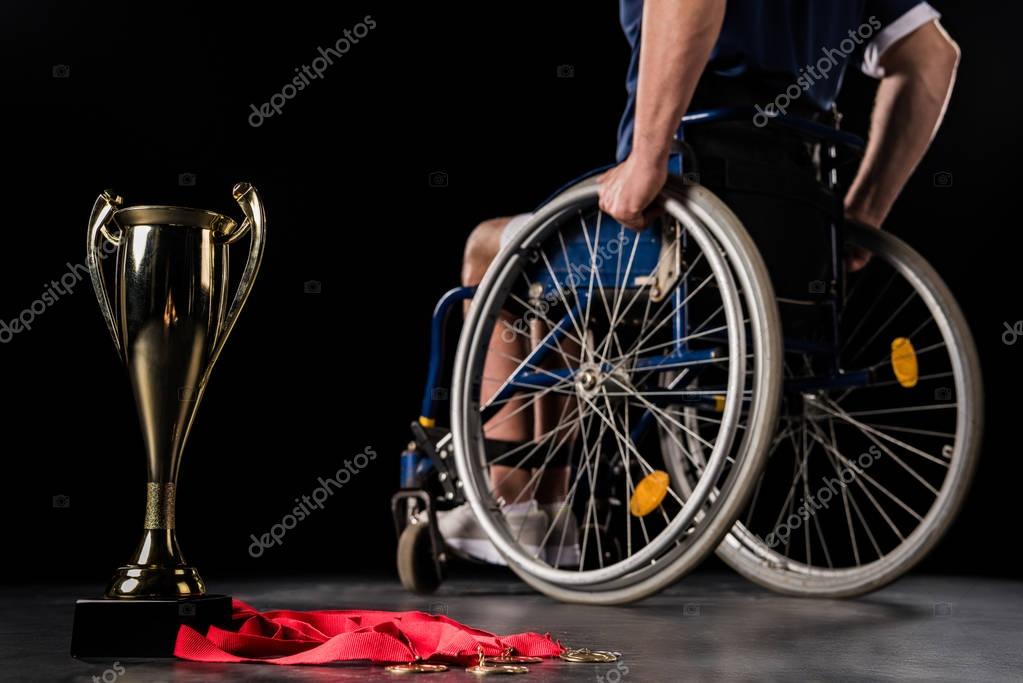 Statuetka i medale z personalizacją